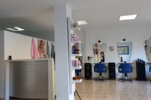 C J Peluqueros