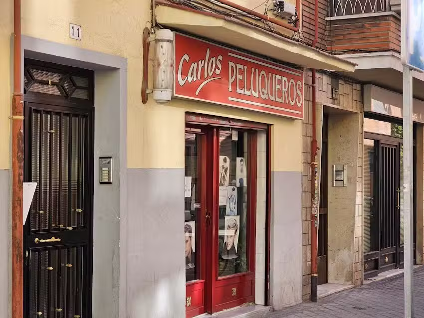 Carlos peluqueros