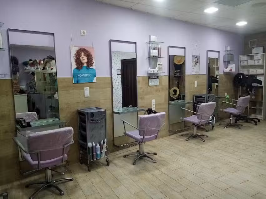 Carmen Domínguez: Peluquería, tocados y complementos