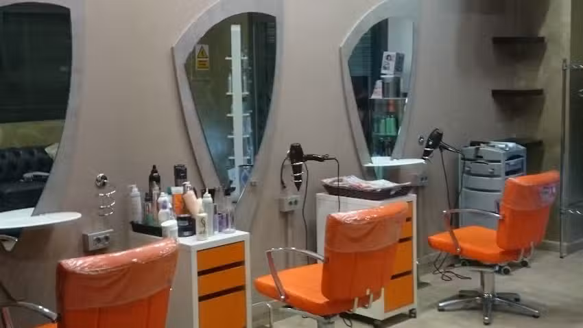 Carolina Mas Peluquer&iacute;a-Estilista