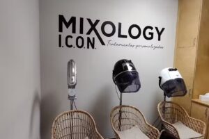 Casandra Vazquez Peluqueros I Peluqueria Naron I Peluqueria