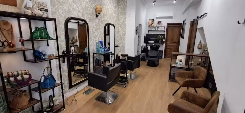 Cati Jiménez – Peluquería, Moda y Complementos