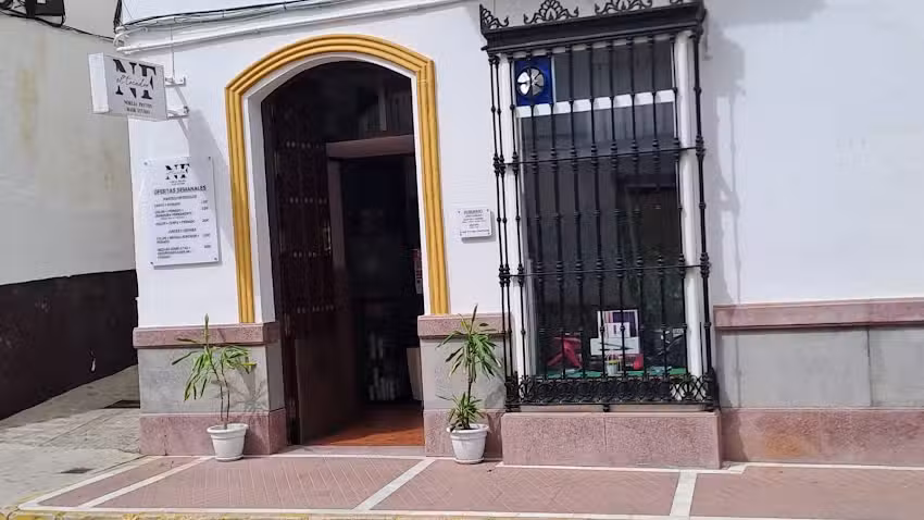 CENTRO DE BELLEZA EL TOCADOR NOELIA FRUTOS
