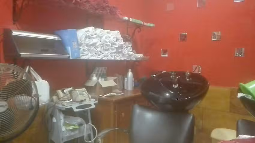 Centro Est&eacute;tica Peluquer&iacute;a Unisex Lucy
