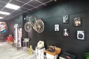 Chloe’s Black Studio