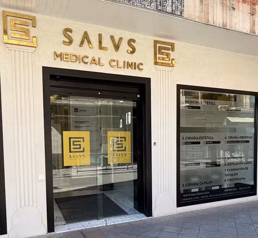 Cl&iacute;nica Salus Medical Clinic | Cirug&iacute;a Est&eacute;tica