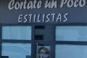 CÓRTATE UN POCO ESTILISTAS