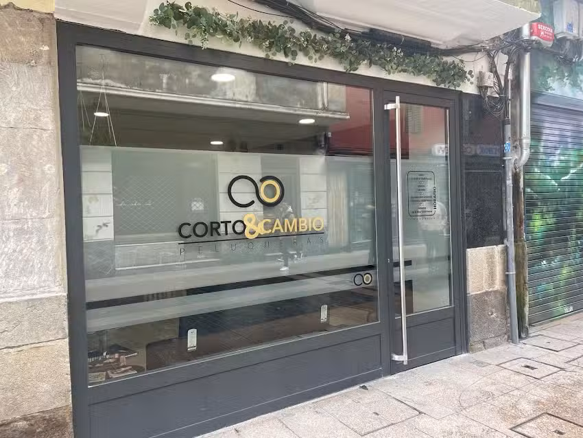 Corto & Cambio peluqueria unisex sin cita previa