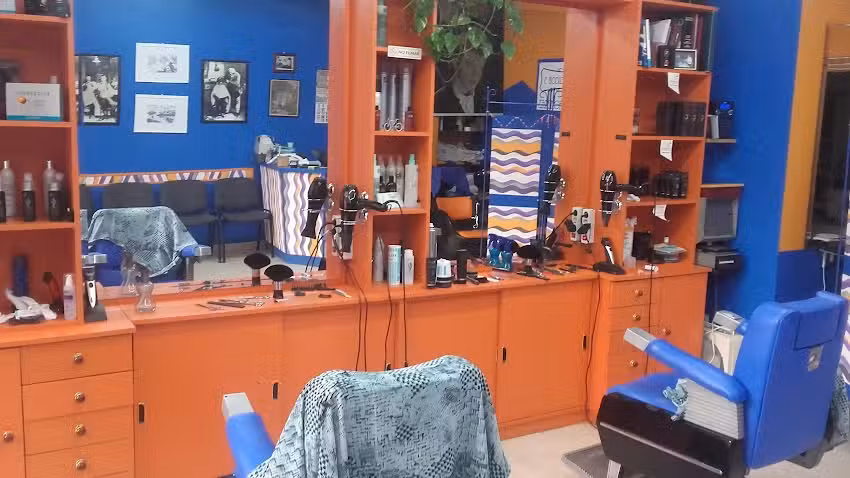Creaci&oacute;n 3 (Barber Shop) Peluqueria para hombre.