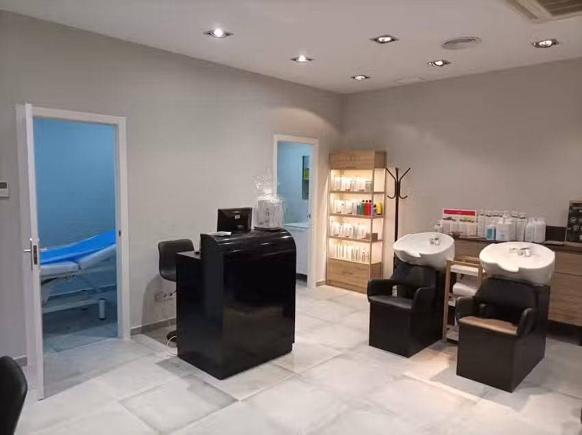 Cristina Lupia&ntilde;ez peluquer&iacute;a y est&eacute;tica unisex