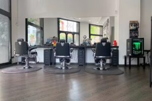 Dāku Barbershop