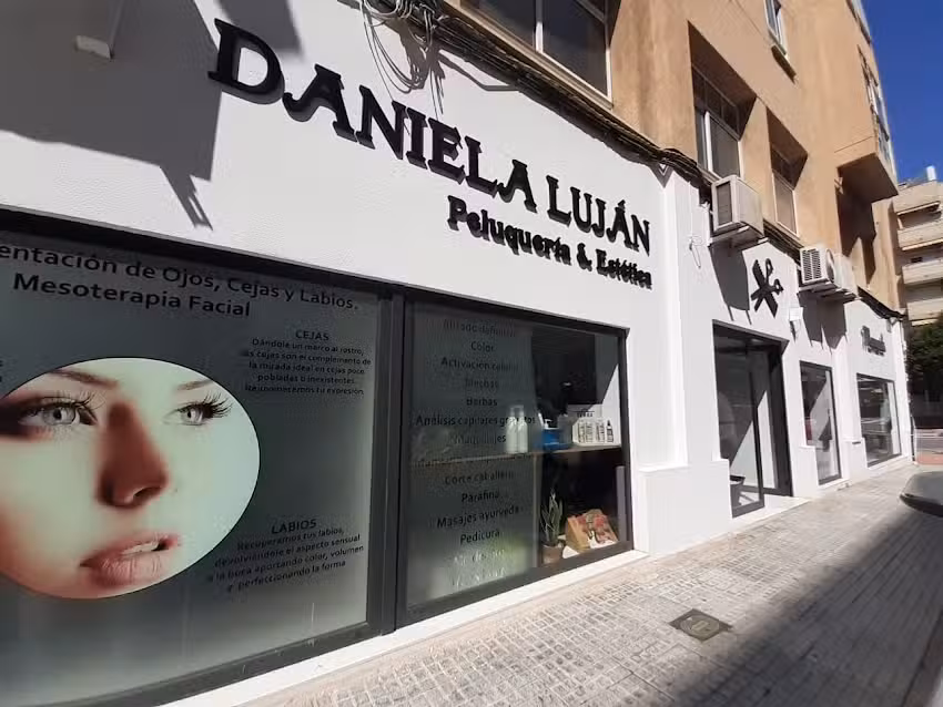 Daniela Luján Peluquería