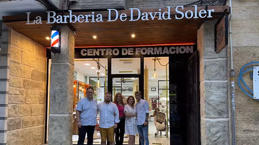 David Soler Educaci&oacute;n Formaci&oacute;n Profesional | Academia de Barber&iacute;a & Peluquer&iacute;a Masculina en Cartagena