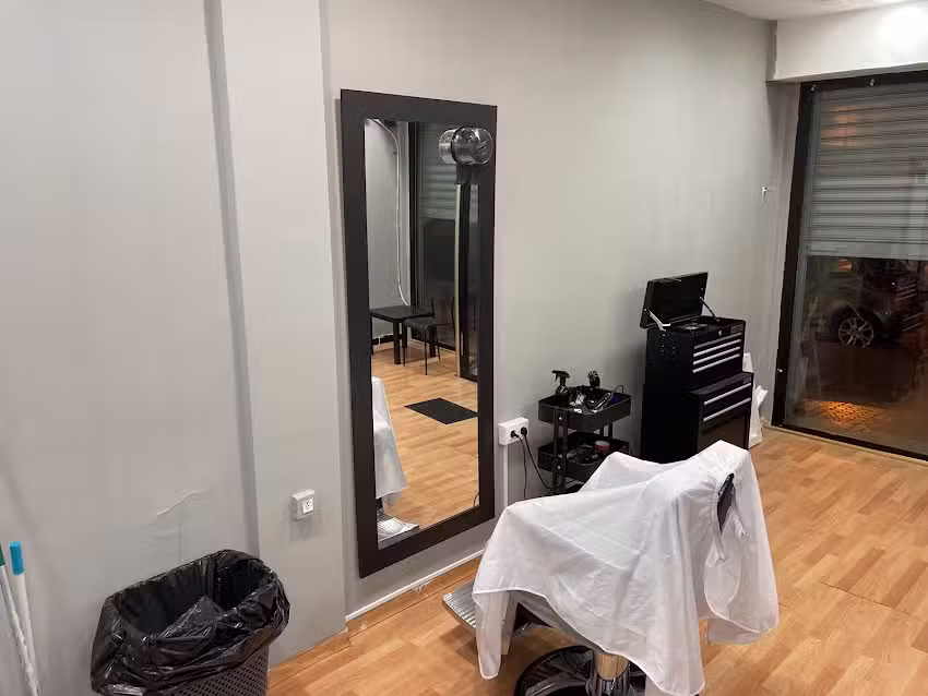 Diego León Barber Studio