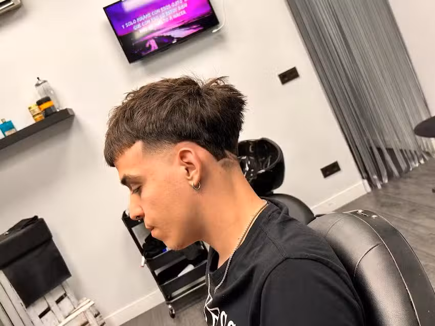 Dinu Barbershop
