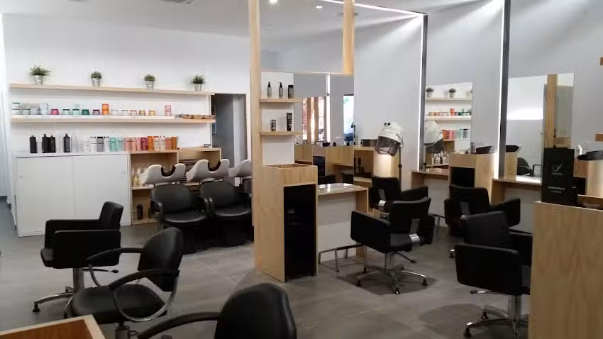 Distinción Peluqueros SL