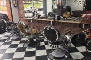Dora’s BarberShop