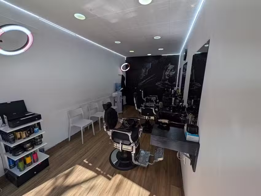 Edwin stop barber shop