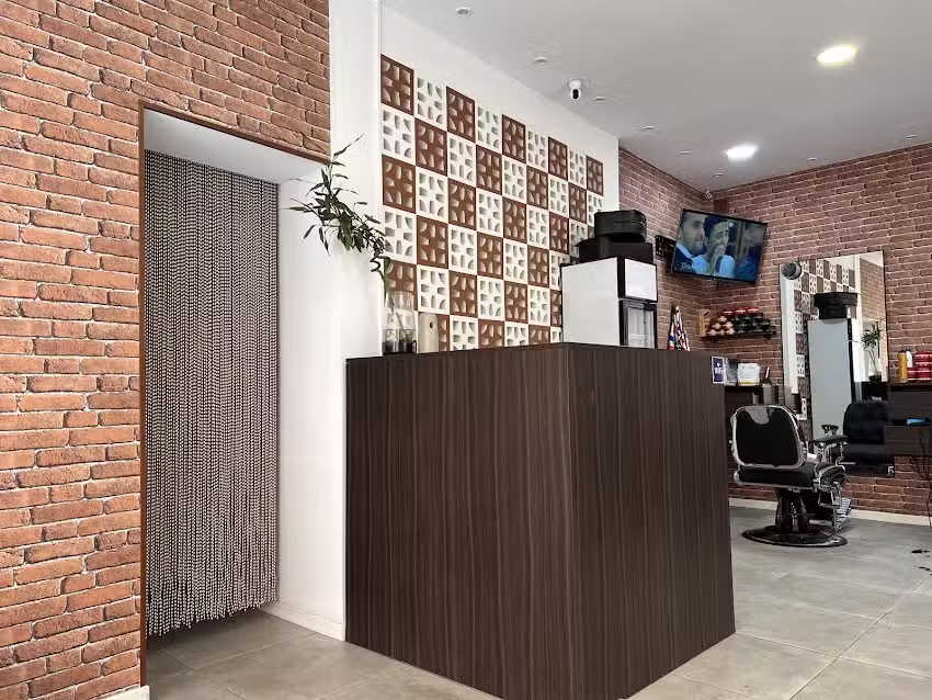 El Menziani – Barbershop