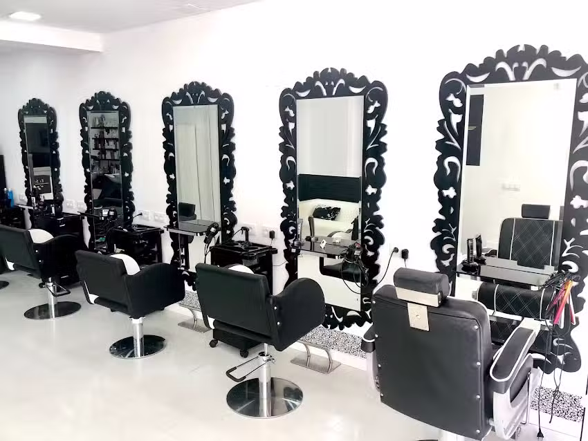 EL SAL&Oacute;N DE BLANCA Peluquer&iacute;a y est&eacute;tica