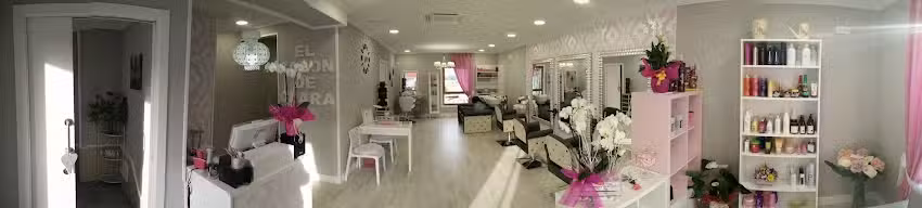 El Salón De Clara