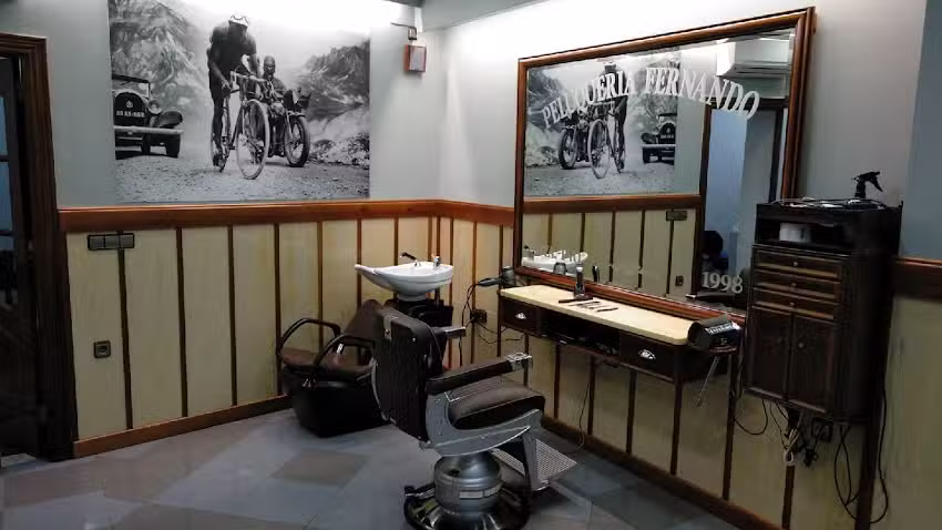 EL SAL&Oacute;N &middot; Fernando (Barber&iacute;a)