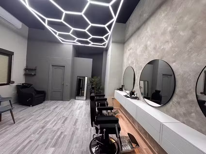 ELEGANCE BARBERSHOP