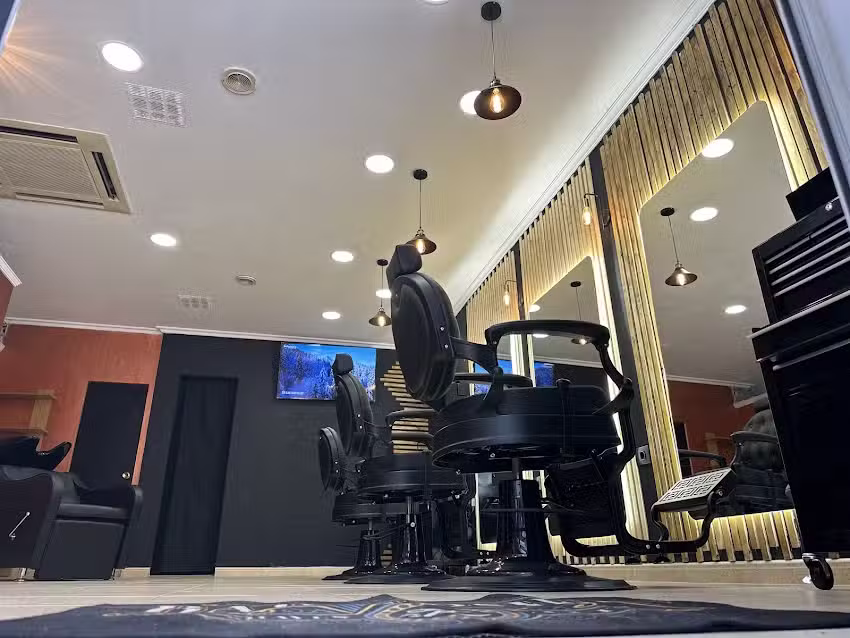 EMPIRE BARBERSHOP