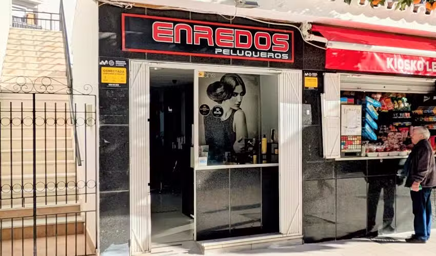 Enredos Peluqueros