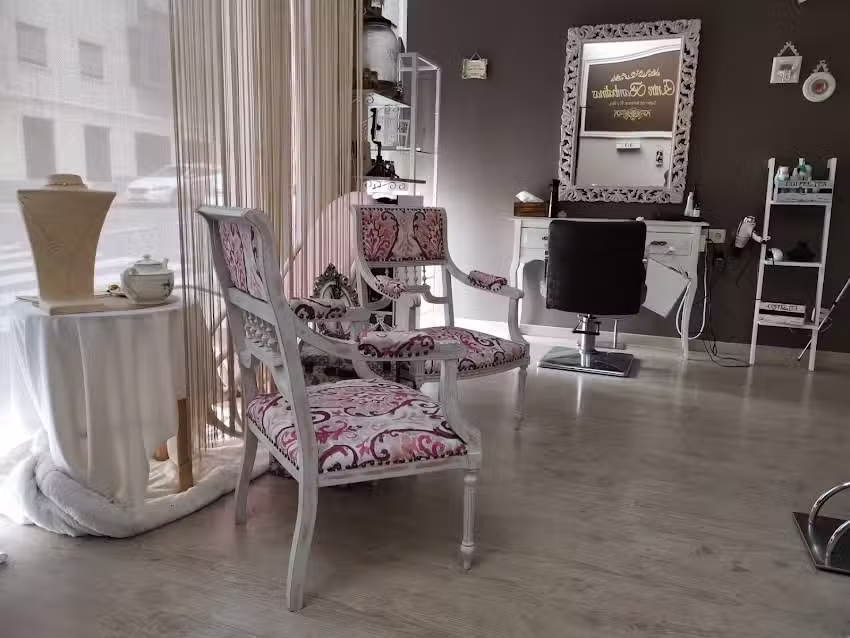 Entre Bambalinas. Sal&oacute;n de Peluquer&iacute;a.