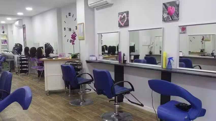 Escuela de Peluquer&iacute;a. Estilo y Belleza. Nancy Arcos, Studio07
