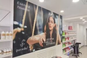 ESENCIA PELUQUEROS