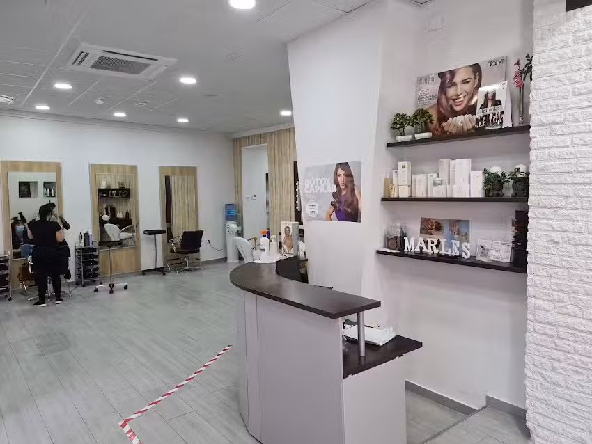 Est&eacute;tica y Peluquer&iacute;a Marles