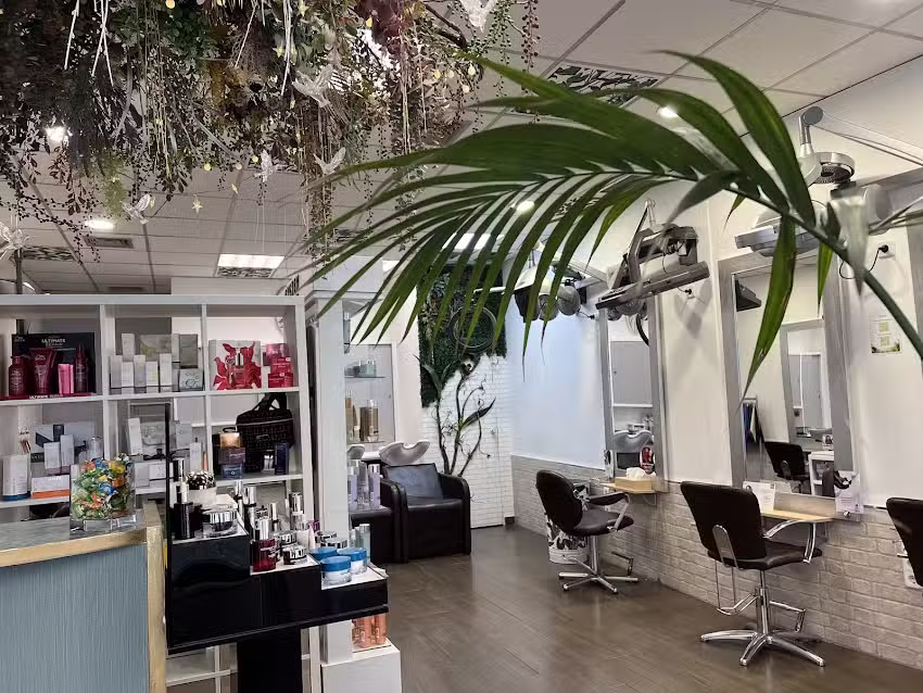 Est&eacute;tica y Peluquer&iacute;a Trucco
