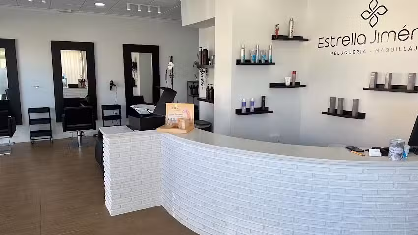 Estrella Jim&eacute;nez PELUQUER&Iacute;A-MAQUILLAJE.