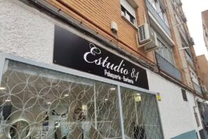 ESTUDIO 84 PELUQUERIA Y BARBERIA