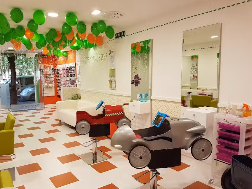 FashionKids Pamplona-Iru&ntilde;ea Peluquer&iacute;a Infantil y Eliminaci&oacute;n de Piojos