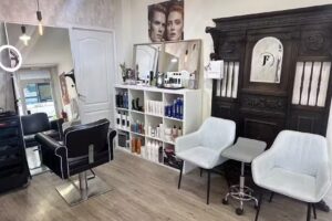 FLECHER HAIR SALÓN unisex