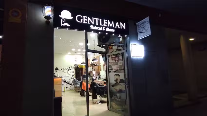 GENTLEMAN Hair Cut & Shave