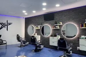 H STAR BARBER