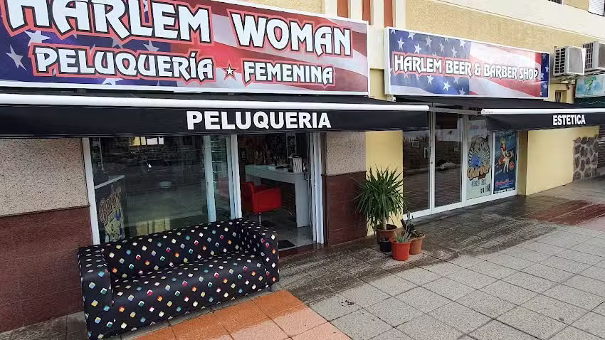 Harlem Woman / Harlem beer barber shop