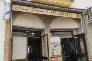 Hnos. Dovao PELUQUEROS.