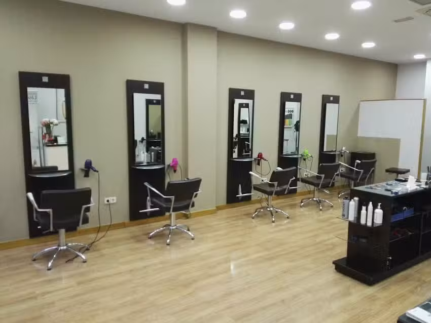 Inn&outt Peluqueros
