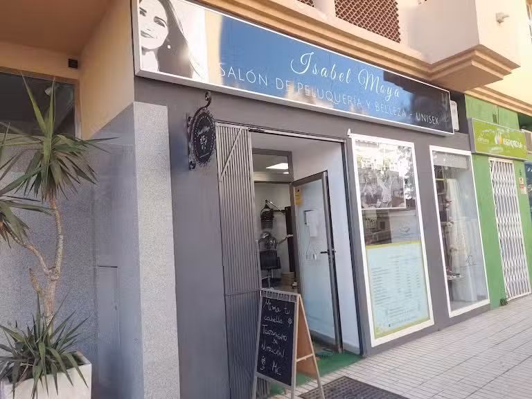 Isabel Moya. Sal&oacute;n de Peluquer&iacute;a y Belleza