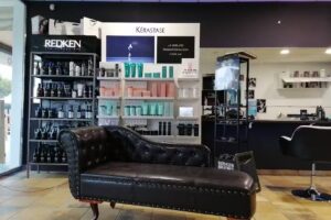 Isla V (Redken & kerastase)