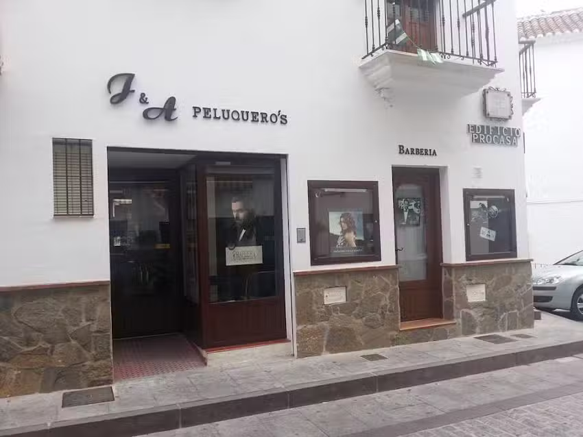 J & A Peluqueros
