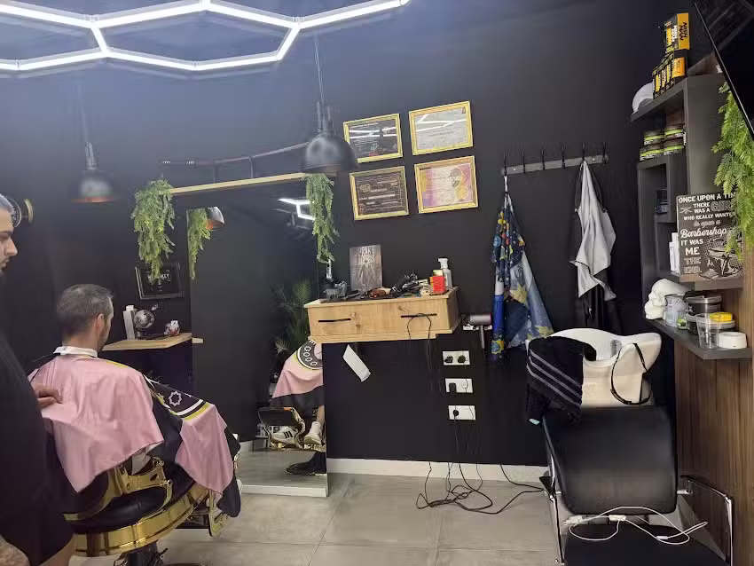 J Barber Shop