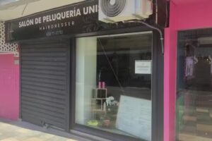 J.C Carlos Peluquerias Unisex