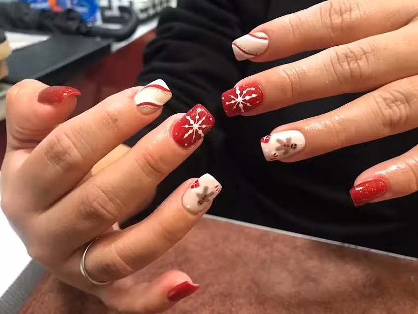 J&C SALON peluquer&iacute;a u&ntilde;as
