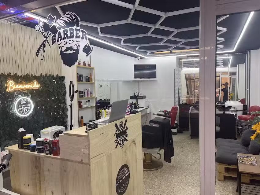 J&M Barber&rsquo;Shop Cuatro Caminos